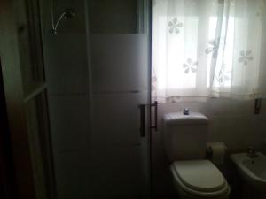A bathroom at Noera Home