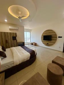 Galeriebild der Unterkunft Hotel The Velvet Rooms & Banquet in Koba