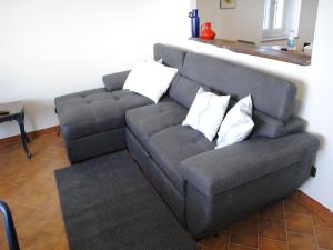 Posedenie v ubytovaní Holiday home in Asti with a lovely hill view from the garden + 37 fotografií