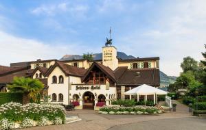 屈斯納赫特的住宿－Swiss-Chalet Merlischachen - Romantik Schloss-Hotel am See，相簿中的一張相片