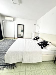 Postel nebo postele na pokoji v ubytování Casa del Vigneto - NEW near VENICE - rooms+bathroom - INDEPENDENT