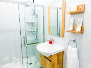 Koupelna v ubytování Sky Garden Homestay