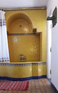 Kupaonica u objektu Dar El Mouhit