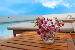 Sundlaugin á Crystal Crown Hotel Harbour View, Port Klang eða í nágrenninu