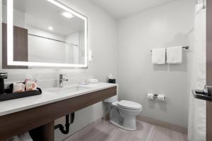 Koupelna v ubytování Quality Inn Kodiak