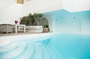 Bazén v ubytování Altana Boutique Hotel nebo v jeho okolí