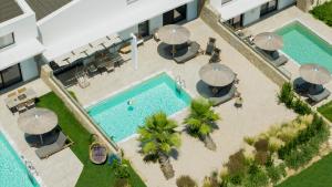 Piscina di Flamingo View Suites & Villas o nelle vicinanze