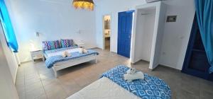 Gallery image of Hostel Pleasure Black Beach Parissa Santorini in Perissa