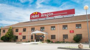 Fotografie z fotogalerie ubytování Hotel Aragón v destinaci Puebla de Alfindén + 21 fotografií