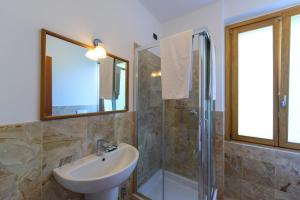 Kylpyhuone majoituspaikassa Crotto Di Gittana
