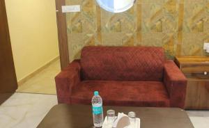 Posezení v ubytování Hotel Kaushambi Grand Near Kaushambi Metro Station