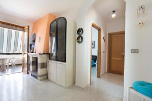 A kitchen or kitchenette at Casa Baleari 28C