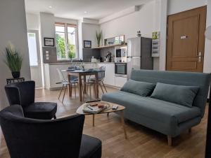 Køkken eller tekøkken på Le Patio - Villa Valmy - Hypercentre - Gare SNCF