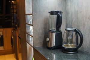 Køkken eller tekøkken på Tyger Lake Luxury Loft