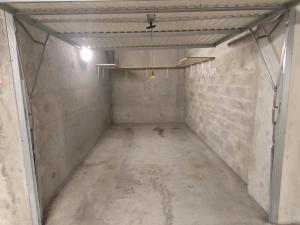 Photo de la galerie de l'établissement À 100 mètres du Métro !, à Vaulx-en-Velin