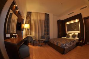 Photo de la galerie de l'établissement Small Beach Hotel, à Turgutreis