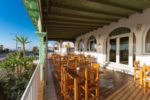 Restorāns vai citas vietas, kur ieturēt maltīti, naktsmītnē Hotel Sal Marina