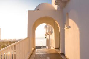 A balcony or terrace at Hotel Sal Marina