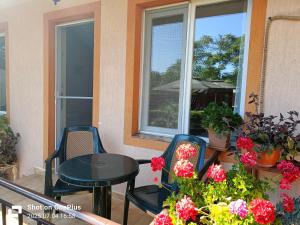 Ein Balkon oder eine Terrasse in der Unterkunft Вила Фернандес