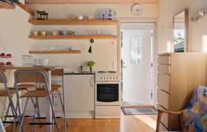 Φωτογραφία από το άλμπουμ του 5 Bedroom Cozy Home In Resö σε Resö +28 φωτογραφίες