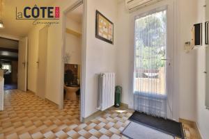 Μια τηλεόραση ή/και κέντρο ψυχαγωγίας στο La Grive +2 φωτογραφίες