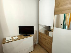 Μια τηλεόραση ή/και κέντρο ψυχαγωγίας στο La casa di Nicole