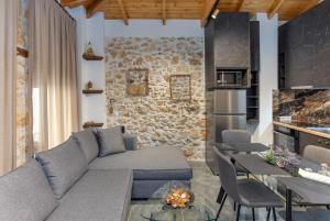 Posezení v ubytování Anassa 14 Luxury One Bedroom Maisonette