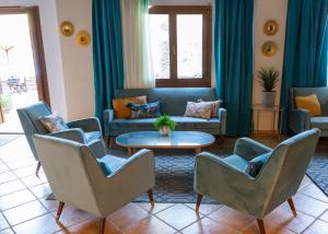 Гостиная зона в Hotel Molyvos I