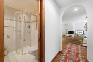 Koupelna v ubytování Stambuoch 3 + 26 fotografií