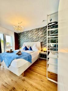 Postel nebo postele na pokoji v ubytování Luxury Rooftop Long-Term Apartment