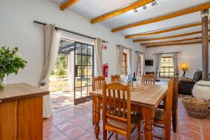 Χώρος καθιστικού στο Calais Wine Estate