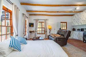 Ένα ή περισσότερα κρεβάτια σε δωμάτιο στο Calais Wine Estate