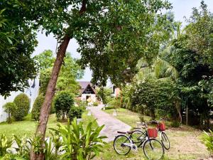 Jízda na kole v ubytování Sukhothai Treasure Resort & Spa nebo okolí