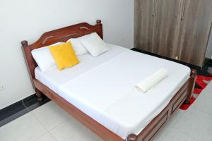 Ένα ή περισσότερα κρεβάτια σε δωμάτιο στο Nieyela apartment in Diani