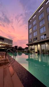 Bazén v ubytování Aurum by R J Resorts nebo v jeho okolí