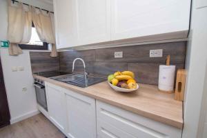 Kuchyňa alebo kuchynka v ubytovaní Apartment in Veli Losinj 33734