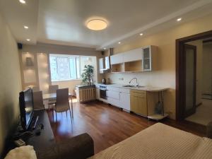 Ảnh trong thư viện ảnh của 1/10 вулиця Радунська ở Kiev