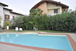 Bazén v ubytovaní Apartments in Lazise - Gardasee 30250 alebo v jeho blízkosti