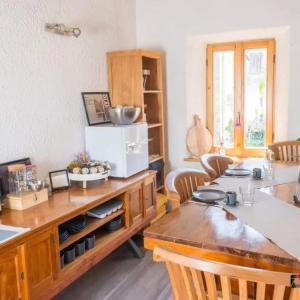 Kuchyň nebo kuchyňský kout v ubytování Rustico Lago di Como b&b