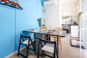 Una cocina o cocineta en 最大18名OK 南城市 百名の大型貸別荘 BBQ ビーチ近くでグループ滞在に最適 Seaside House Ichika