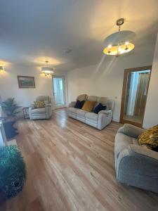 Χώρος καθιστικού στο The West Wing - 1Bedroom Annexe with parking
