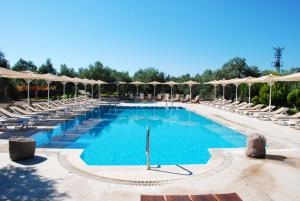 The swimming pool at or close to Assos Park Hotel