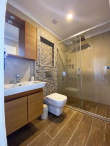 A bathroom at Assos Park Hotel