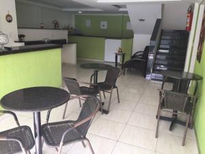 Кухня или мини-кухня в pousada do rei
