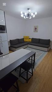 Χώρος καθιστικού στο Радуга Вест 27G +26 φωτογραφίες