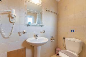 Galeriebild der Unterkunft Kosmos Hotel in Agios Stefanos + 22 Fotos