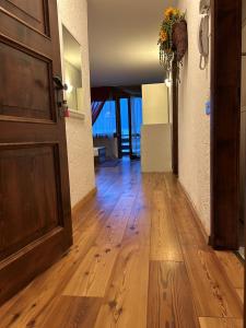 Billede fra billedgalleriet på Appartamento del rosengarten i Madonna di Campiglio