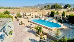Bazén v ubytování Casa Rural Ubeda - B&B - Pinoso-Alicante nebo v jeho okolí