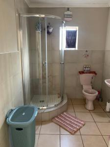 Ένα μπάνιο στο Encome Guest House
