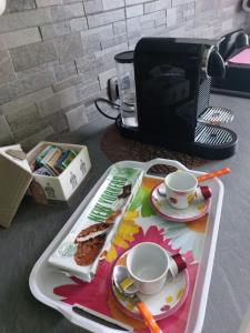Jídlo v apartmánu nebo okolí + 3 fotografie
